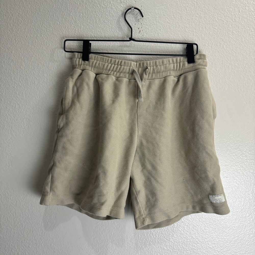 Zara Basic Shorts Size Medium Unisex